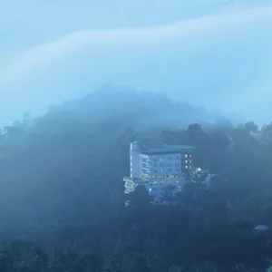 Hotel Gokulam Park